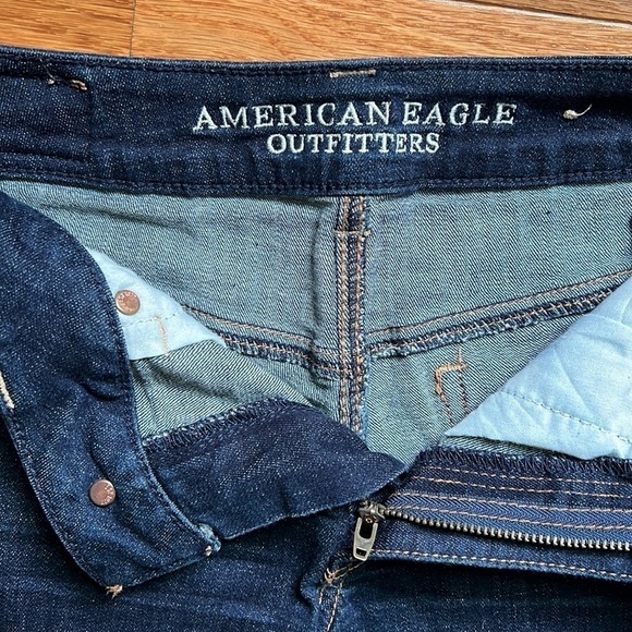 EUC American Eagle Super Stretch Raw Hem Cut Off Denim Shorts Dark Blue US 2 - Picture 3 of 9